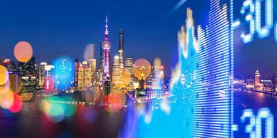 Publications sur le marché Visualisation d'une ville avec des chiffres et un diagramme linéaire